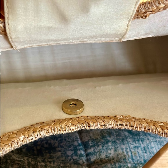 GOLD SEQUINS ALDO HANDBAG 🔥🔥 - Picture 5 of 7